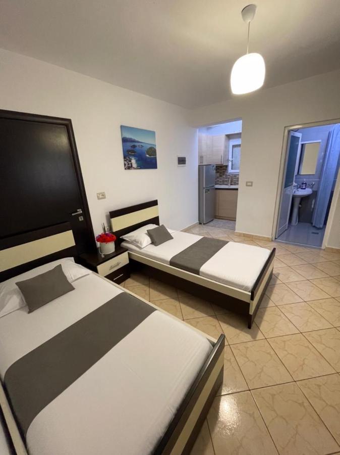 Guesthouse Flamur Ksamil Esterno foto