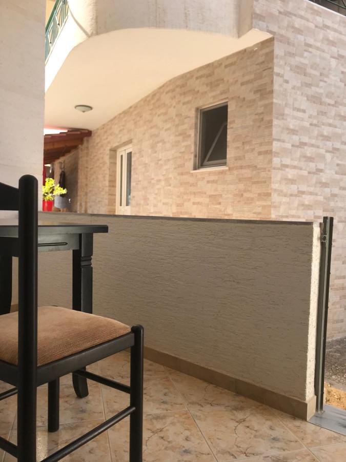 Guesthouse Flamur Ksamil Esterno foto